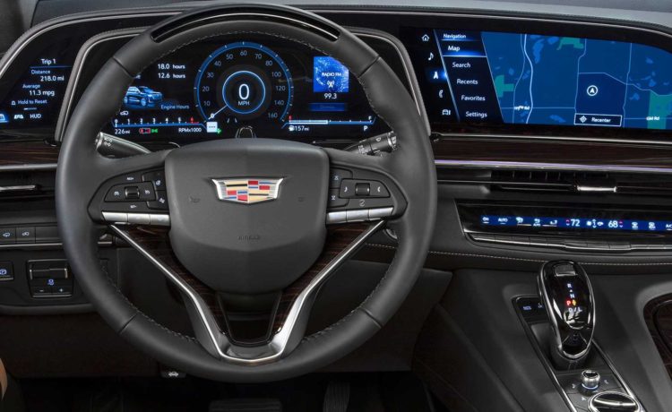 Cadillac Lyriq EV Infotainment HUGE Display