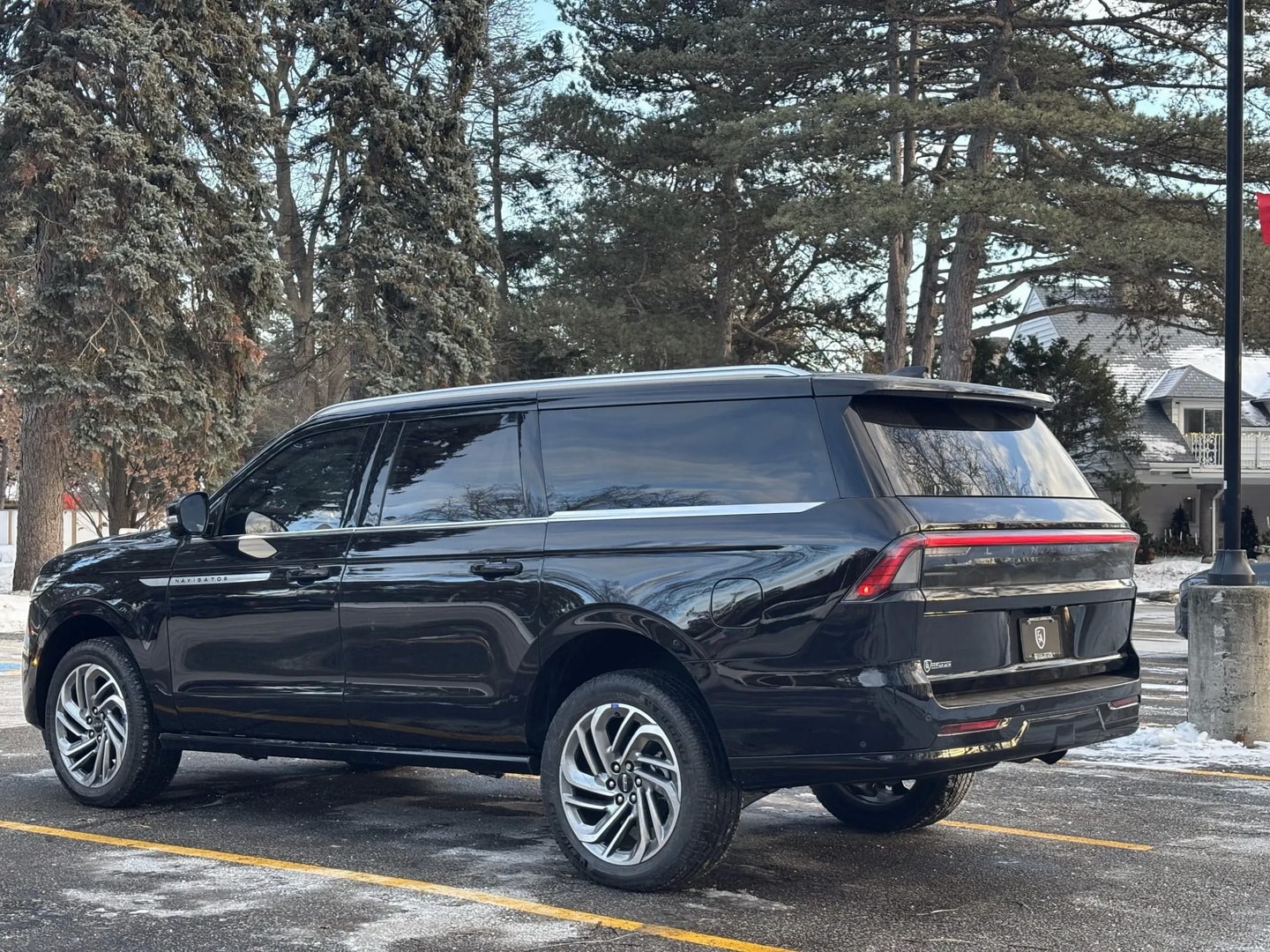 Armored 2025 Lincoln Navigator L (24)